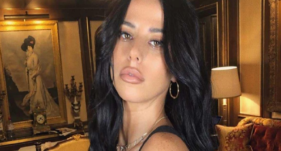 Dua Lipa ve Callum Turner Balayı Gündeminde Eski İlgiler ve Söylentiler