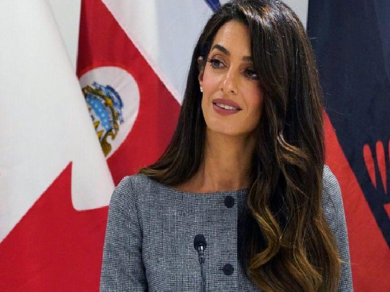 Amal Clooney’in Sabah Rutinini ve Spor Başarılarını Keşfedin