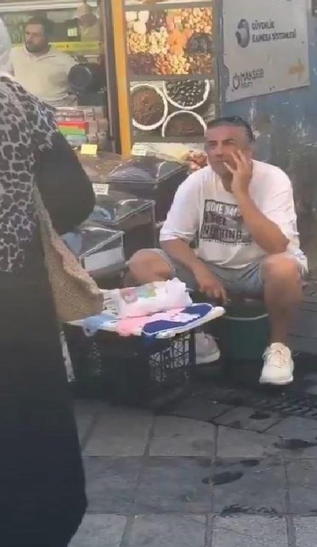 Çelik'in Balık Pazarında Lif Satarken Görüntülenmesi Şaşırtan Detaylar