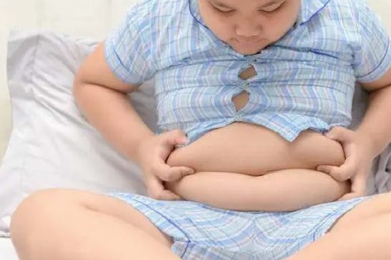 Çocukluk Obezitesinde Sessiz Tehlike: Ekran Süresi ve Aktif Yaşamın Önemi