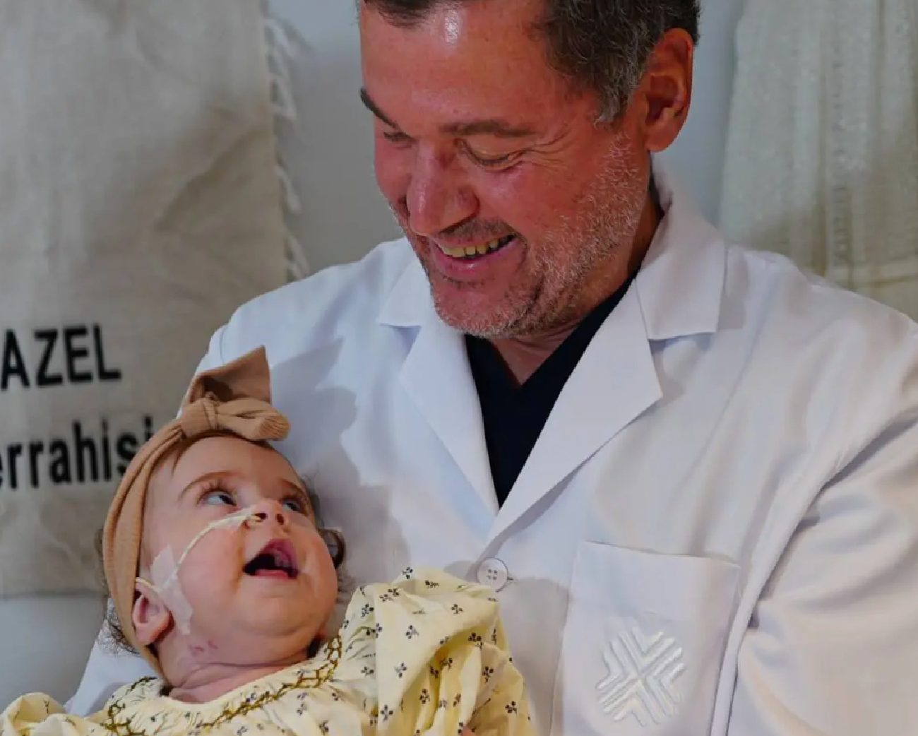 Elif Elina'nın Başarıyla Gelişen Kalbi: 4 Ameliyatla Gösterilen Ekip Dayanışması