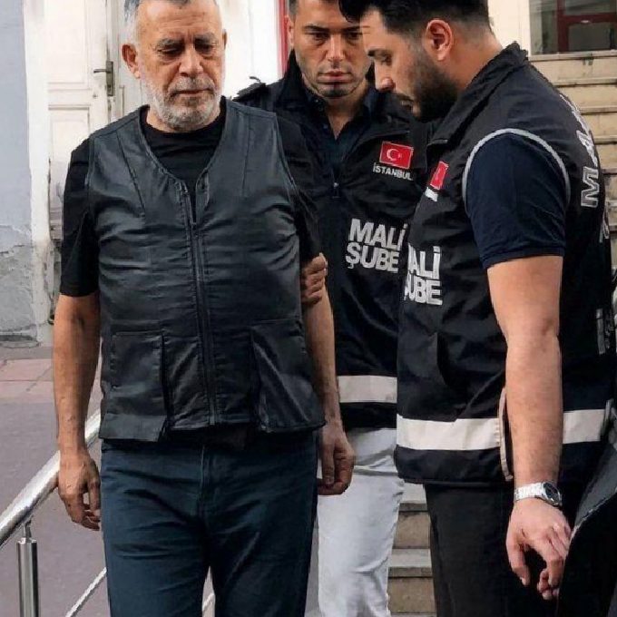 Gökhan Özoğuz’un Ahbap ve Haluk Levent Olayındaki Tutumu: Özürsüz Tepkiler ve İddialar