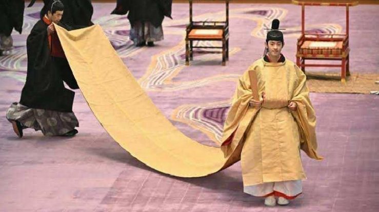 Japonya'nın Tahta Verasetinde Kapsamlı Değişiklikler ve Kamuoyu Tercihi