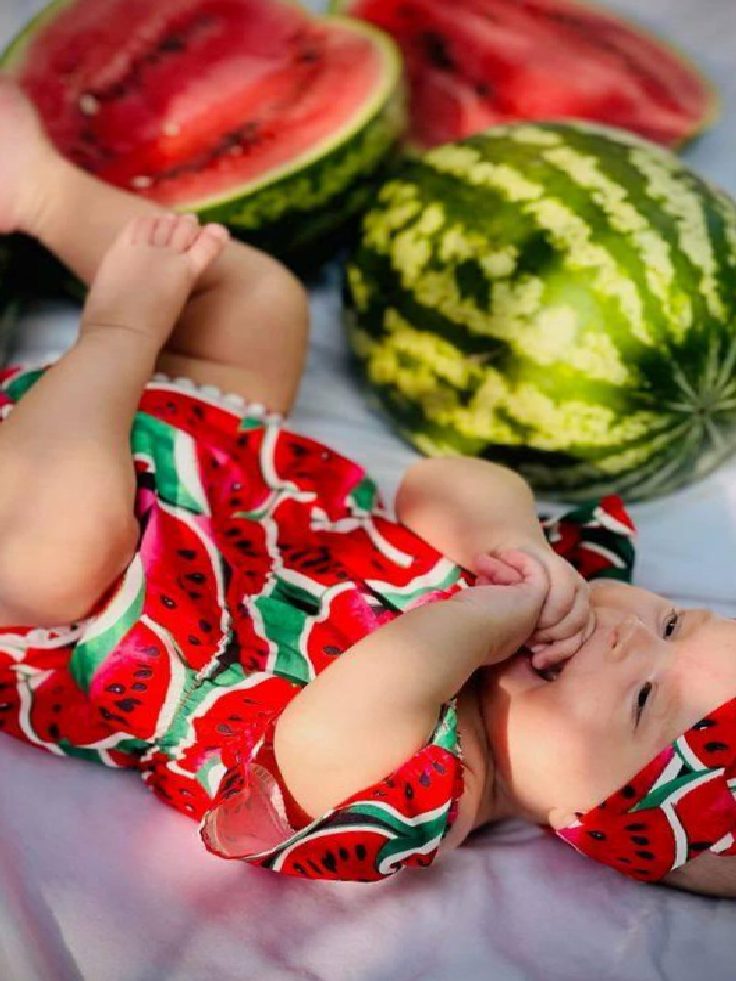 Karpuz ve Bebek Beslenmesi: Doğru Sunum için Bilmeniz Gerekenler