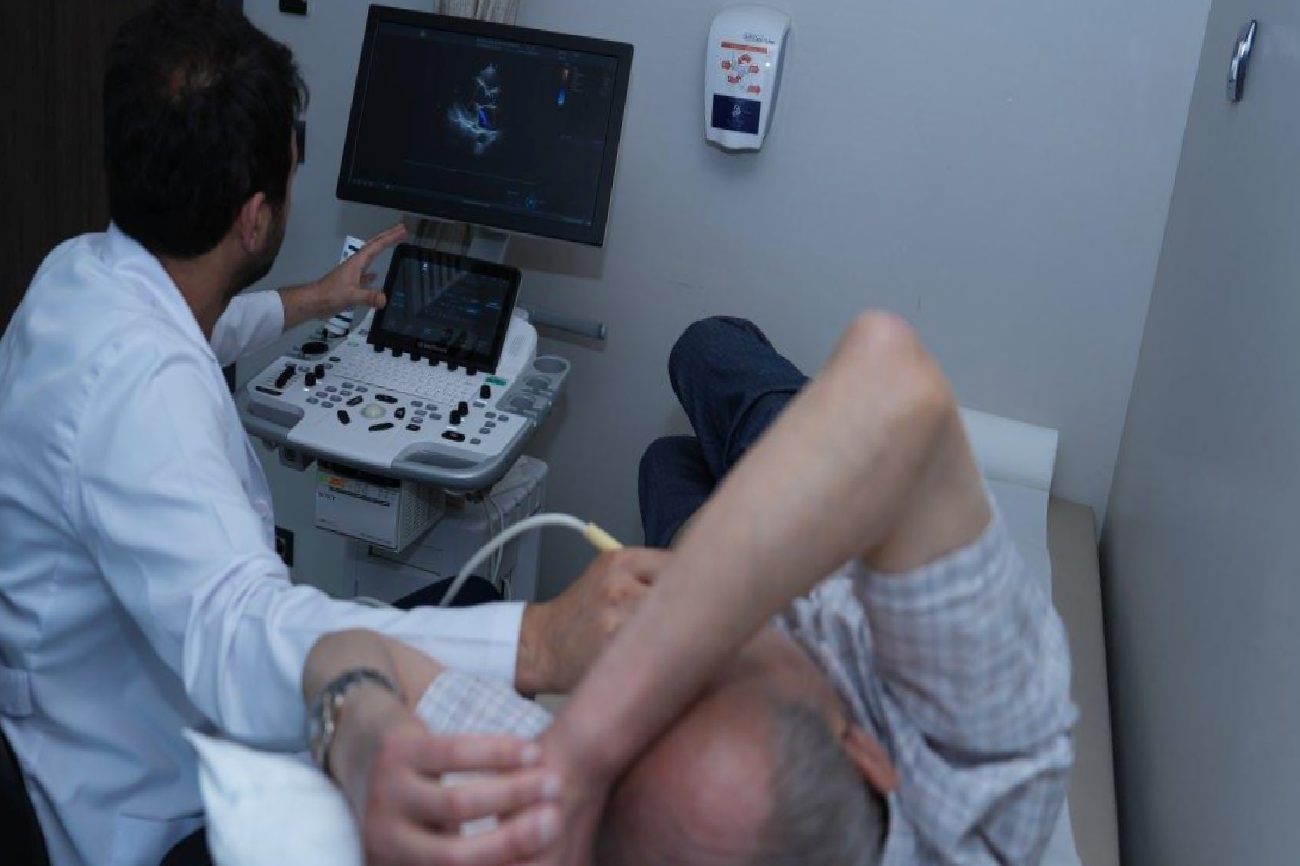 Mitral Kapak Mandallama ile Yaşamaya Dönüş: 70 Gün Yoğun Bakım Sonrası Yeniden Yürümenin Hikayesi