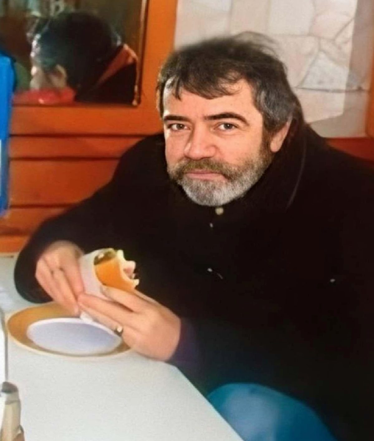 Selçuk Yöntem: 73. Yaşını Sahnedeki Coşkuyla Kutladı - Aşk-ı Memnu'nun Unutulmaz Adnan Ziyagilinden Güncel Fotoğraflar