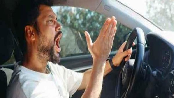 Sıcak Yazlarda Duygu Dengesini Korumanın Yolları: Bilinçli Adımlar