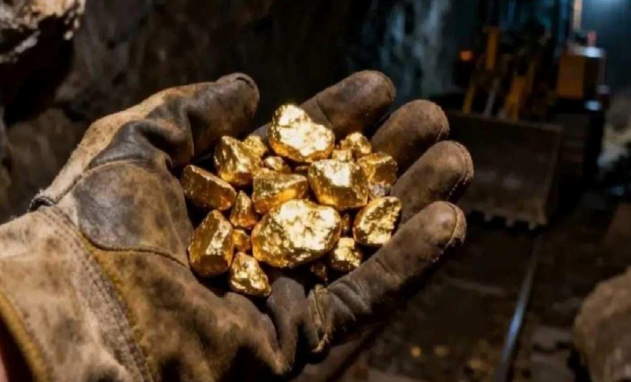 Viyana Bodrumundaki Sandığın İçinden Çıkan Altın Hazine: 30 Kilogramlık Miras