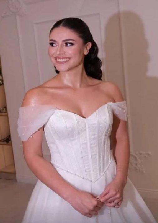 Ayşe Yüksel ve Sercan Saray: Sürpriz Düğün Anı Blağlarıyla Taşlandı