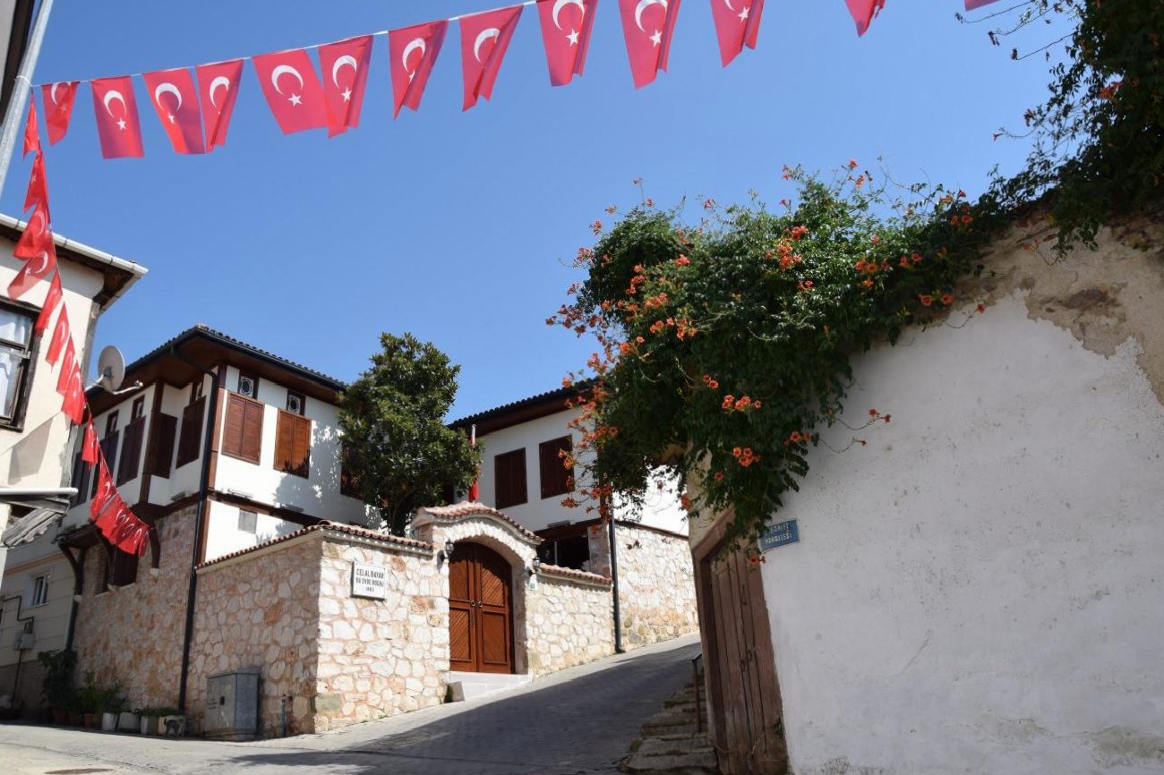 Bursa'da Celal Bayar'ın Doğum Evi Yeni Ziyaret Noktası Olarak Açıldı