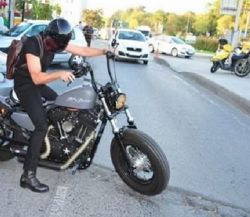 İzzet Özilhan'ın Kaza Haberi: Ameliyat ve Tedavi Süreci