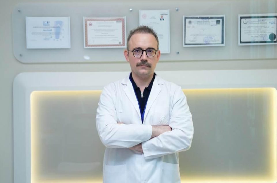 Kalp Krizi ve İlk 1-2 Saatin Önemi: Belirtiler, Risk Faktörleri ve Önlemler