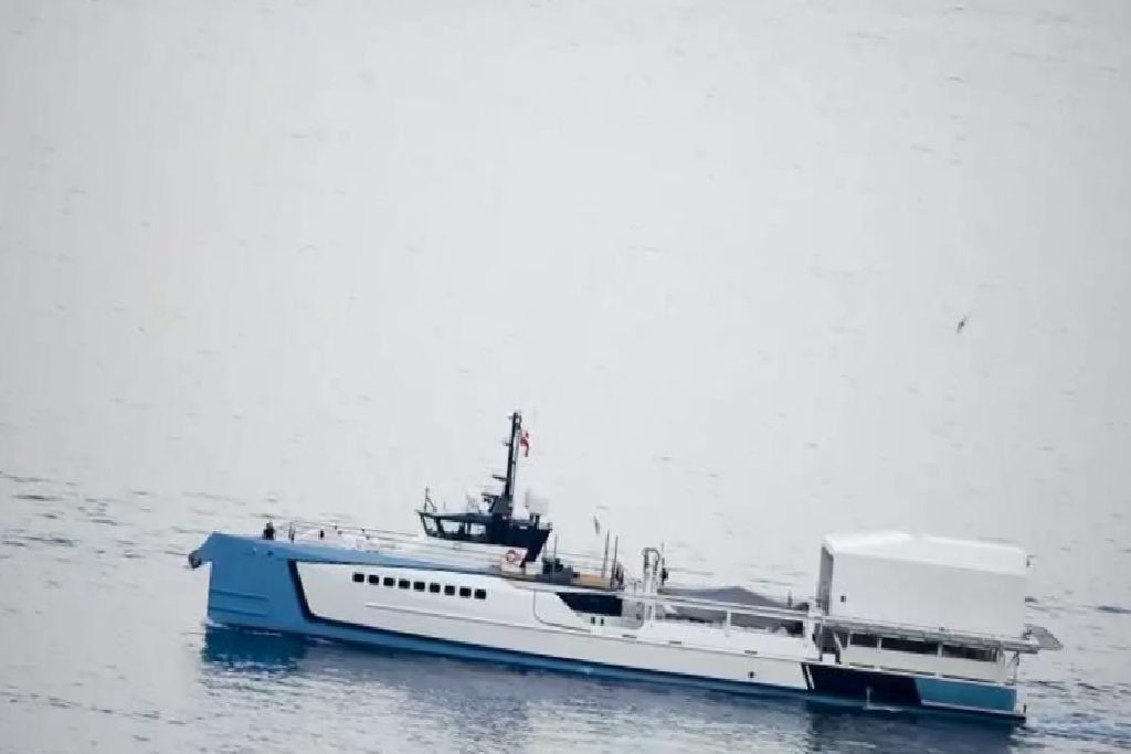 Koum’un Mogambo Yatıyla Bodrum’da Lüks Ziyafeti: Power Play Destek Gemisi de Eşlik Ediyor