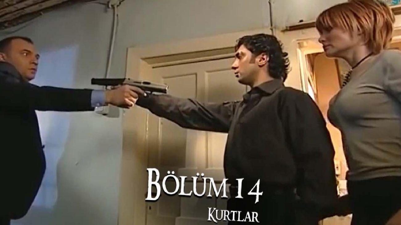 Kurtlar Vadisi'nde Sette Yaşanan Zorluklar ve Oyunculuk Yolu Hakkında Açıklamalar