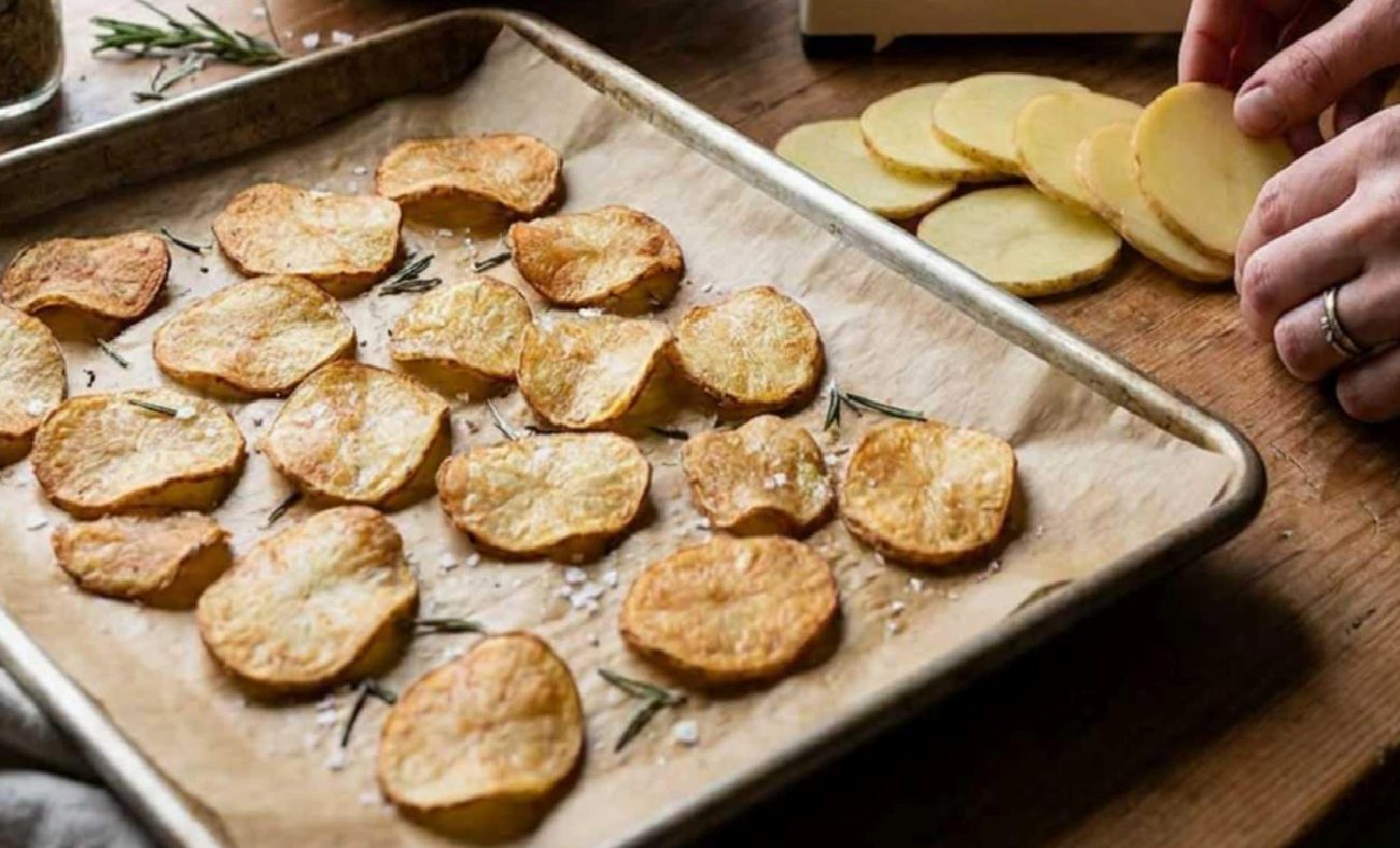 Yağsız Patates Cipsi: Fırında Kıtır Sağlıklı Atıştırmalık