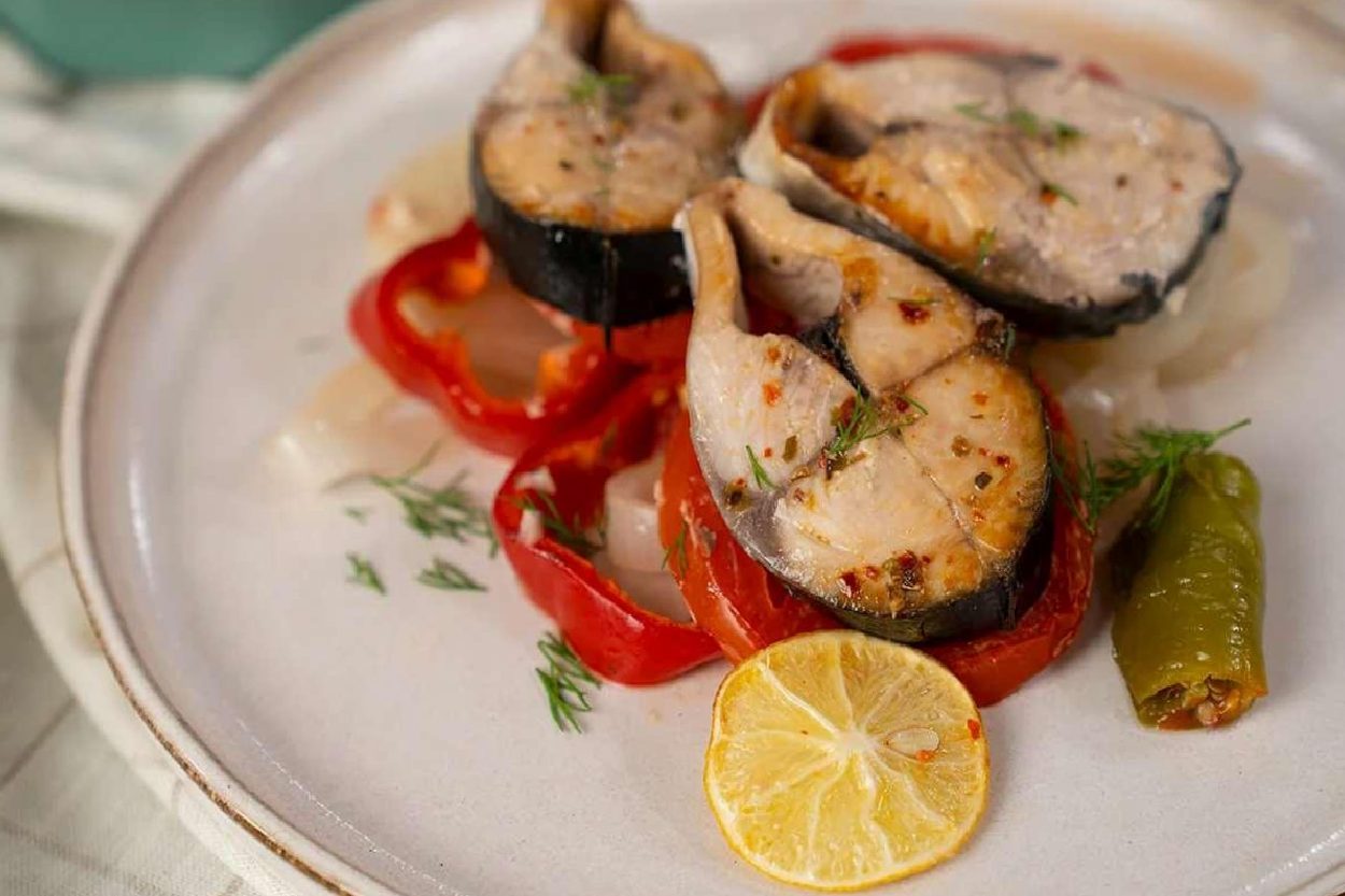 Fırında Palamut: Zengin Omega-3 İçeren, Pratik ve Lezzetli Bir Ana Yemek