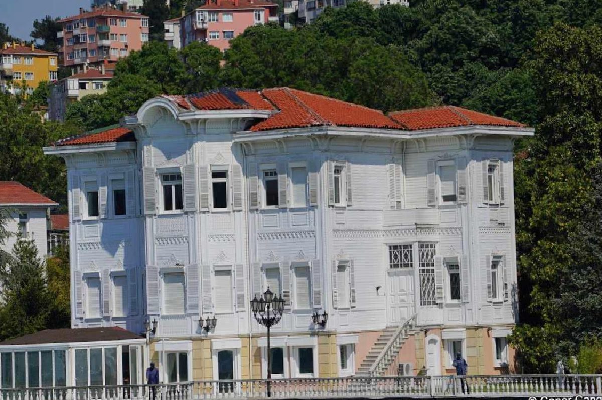 Yağcı Hacı Şefik Bey Yalısı: Uluslararası Büyük Teklif ve Fiyat Düşüşü