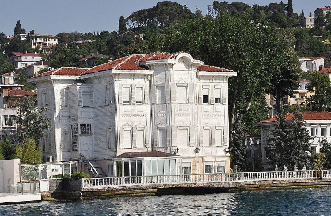 Yağcı Hacı Şefik Bey Yalısı: Uluslararası Büyük Teklif ve Fiyat Düşüşü